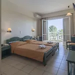 Hotel Canvas By Mitsis Messonghi