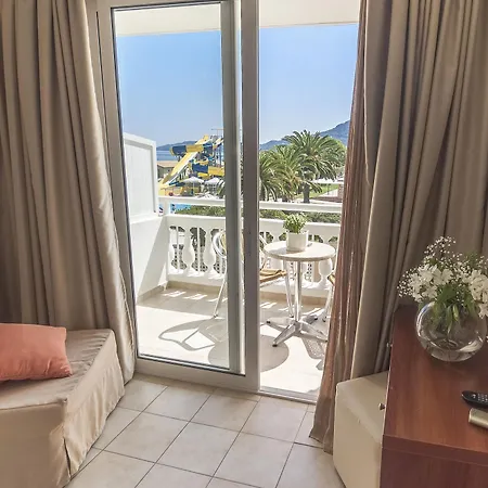 Canvas By Mitsis Messonghi Moraḯtika