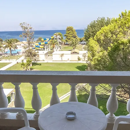 Hotel Canvas By Mitsis Messonghi 4*