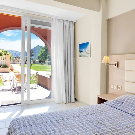 Hotel Canvas By Mitsis Messonghi