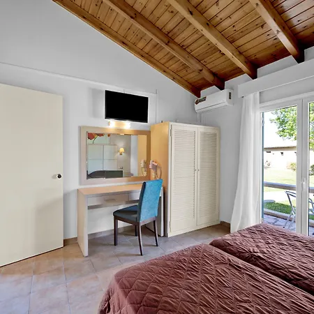 Canvas By Mitsis Messonghi