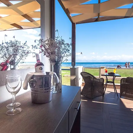 Canvas By Mitsis Messonghi 4* Moraḯtika