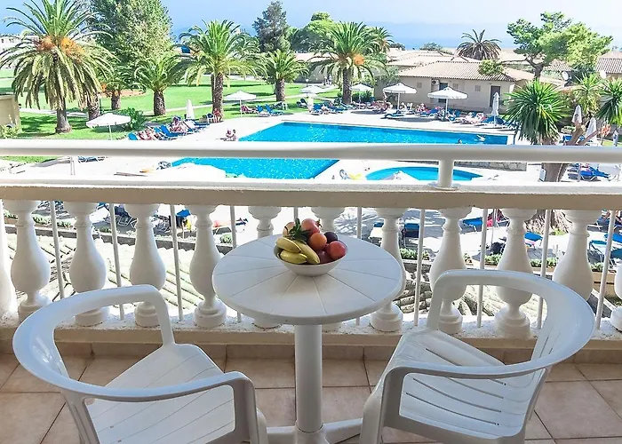 Canvas By Mitsis Messonghi 4*