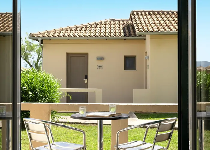 Hotel Canvas By Mitsis Messonghi