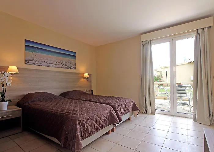 Canvas By Mitsis Messonghi 4* Moraḯtika