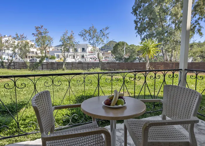 Canvas By Mitsis Messonghi 4* Moraḯtika